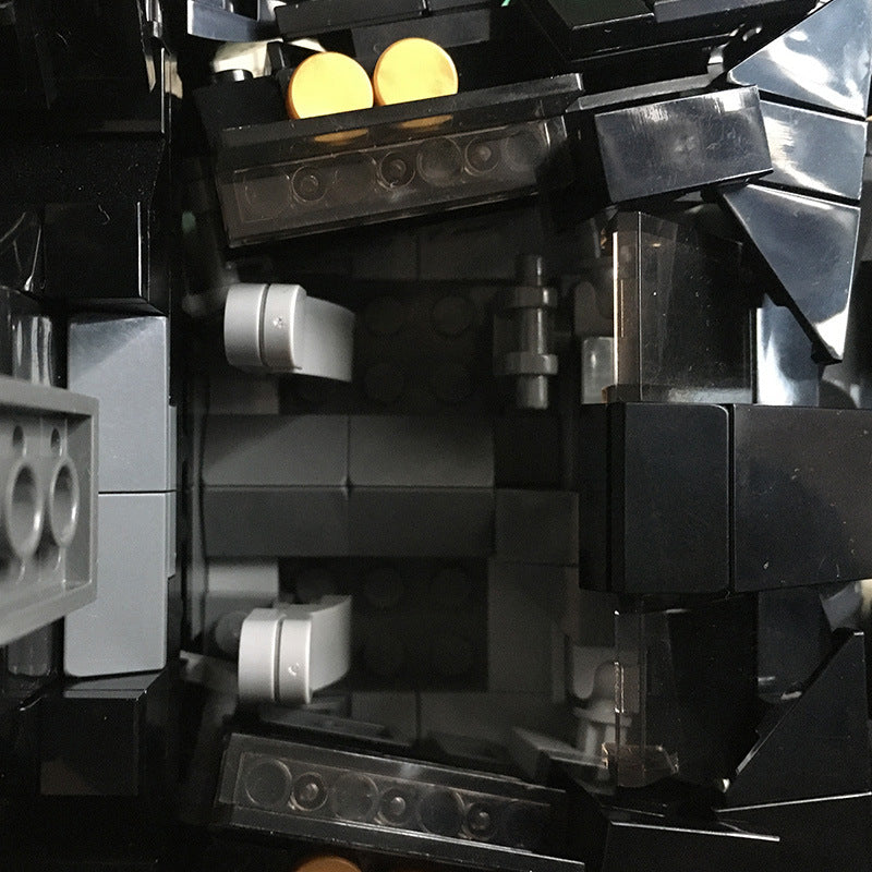 moc-40543 tumbler from christopher nolan's dark knight trilogy - 4