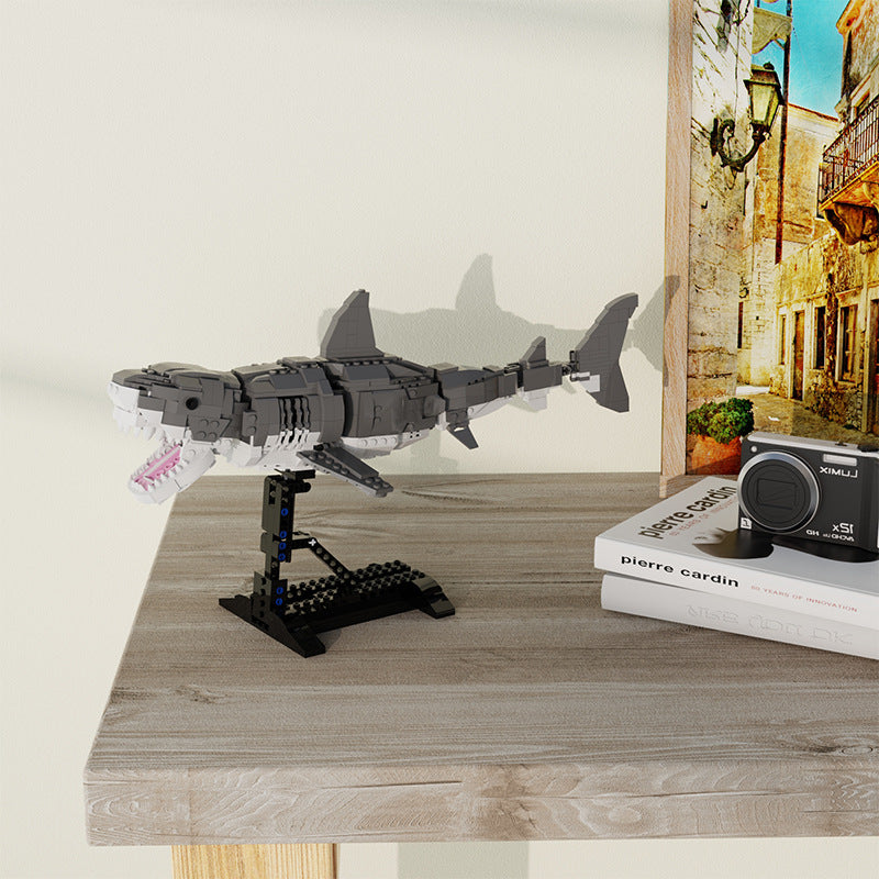 moc-54823 great white shark 1:11 scale model - 728 pcs - 2