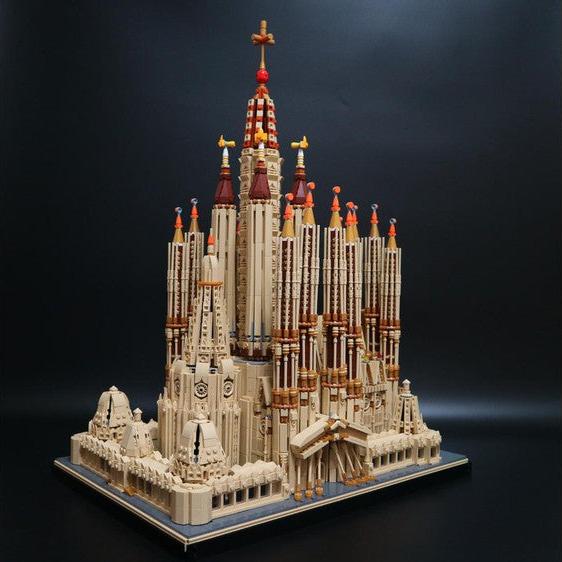 MOC-65795 Barcelona Sagrada Familia - 10035 pcs - 7